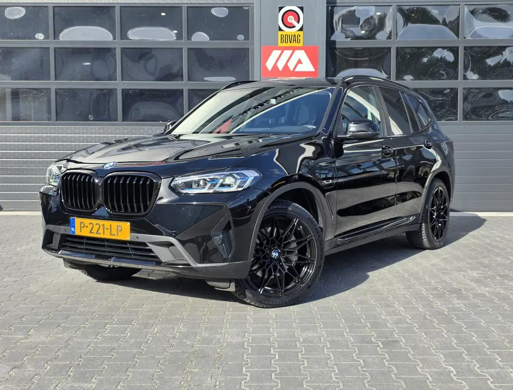 BMW X3 XDrive30e Business Edition Plus uit 2022