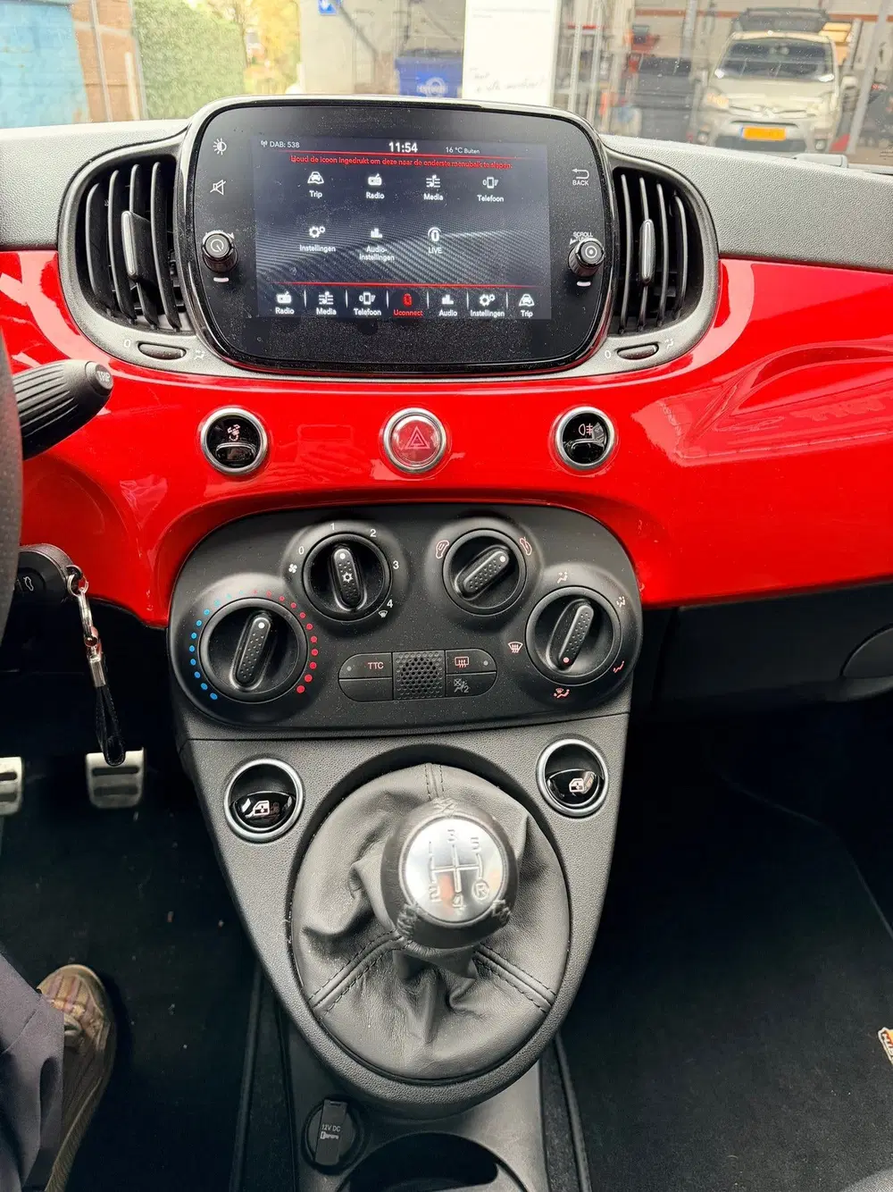Abarth 595 1.4 T-jet 595 uit 2022, foto 12
