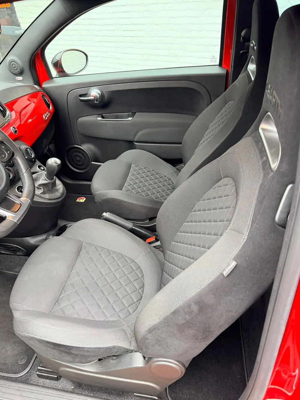 Abarth 595 1.4 T-jet 595 uit 2022, foto 13