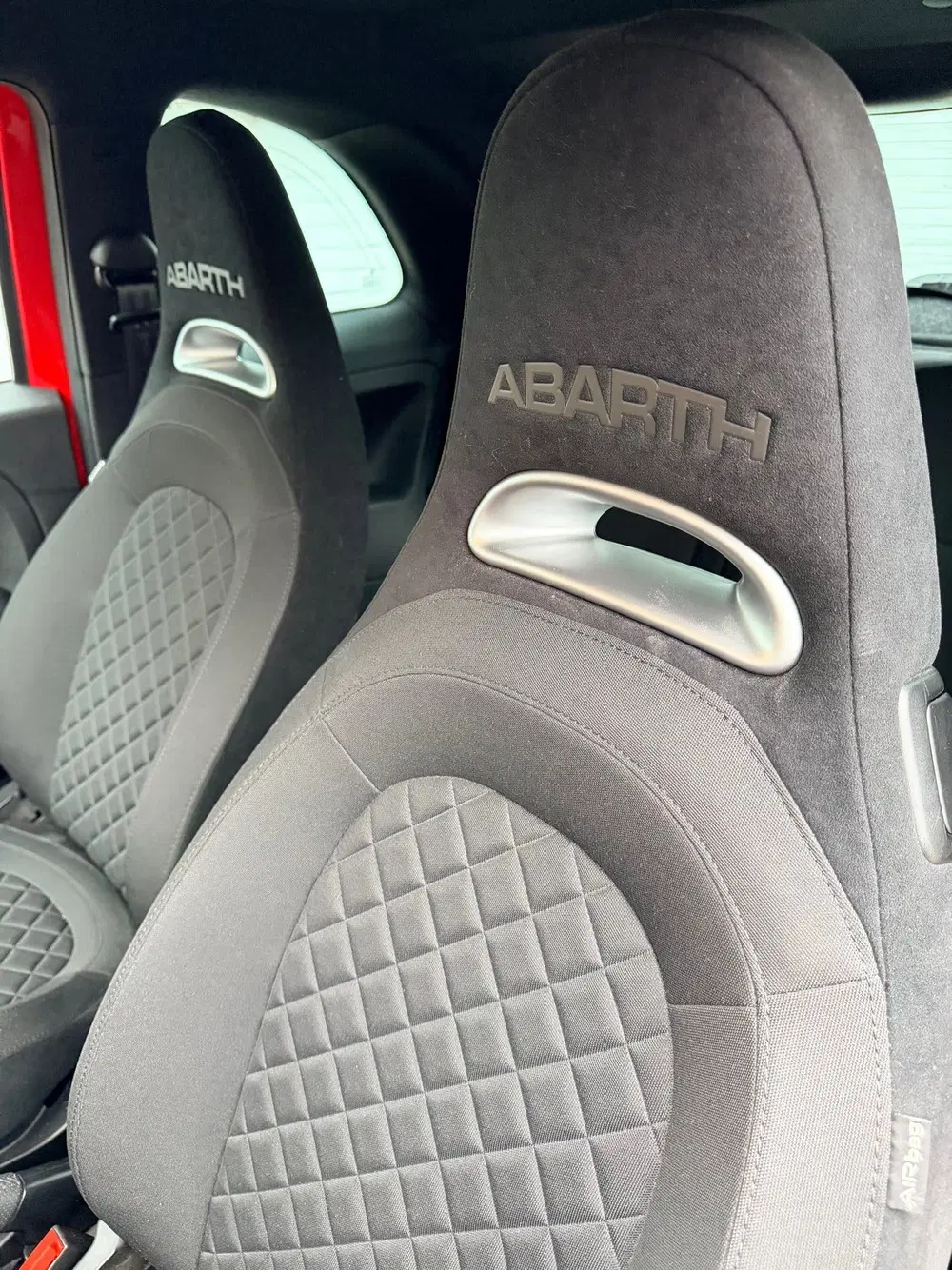 Abarth 595 1.4 T-jet 595 uit 2022, foto 15