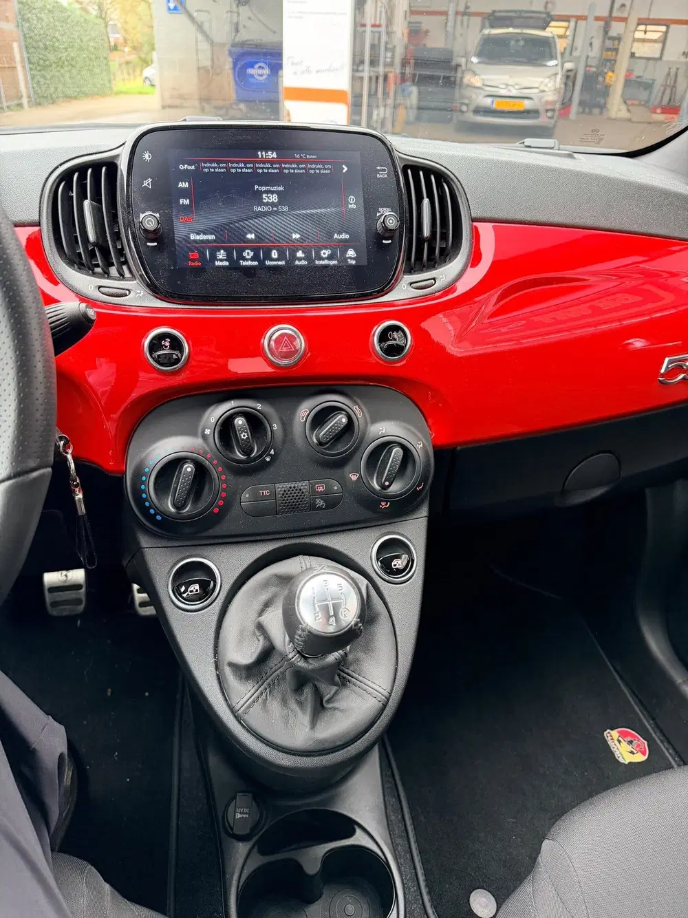 Abarth 595 1.4 T-jet 595 uit 2022, foto 9