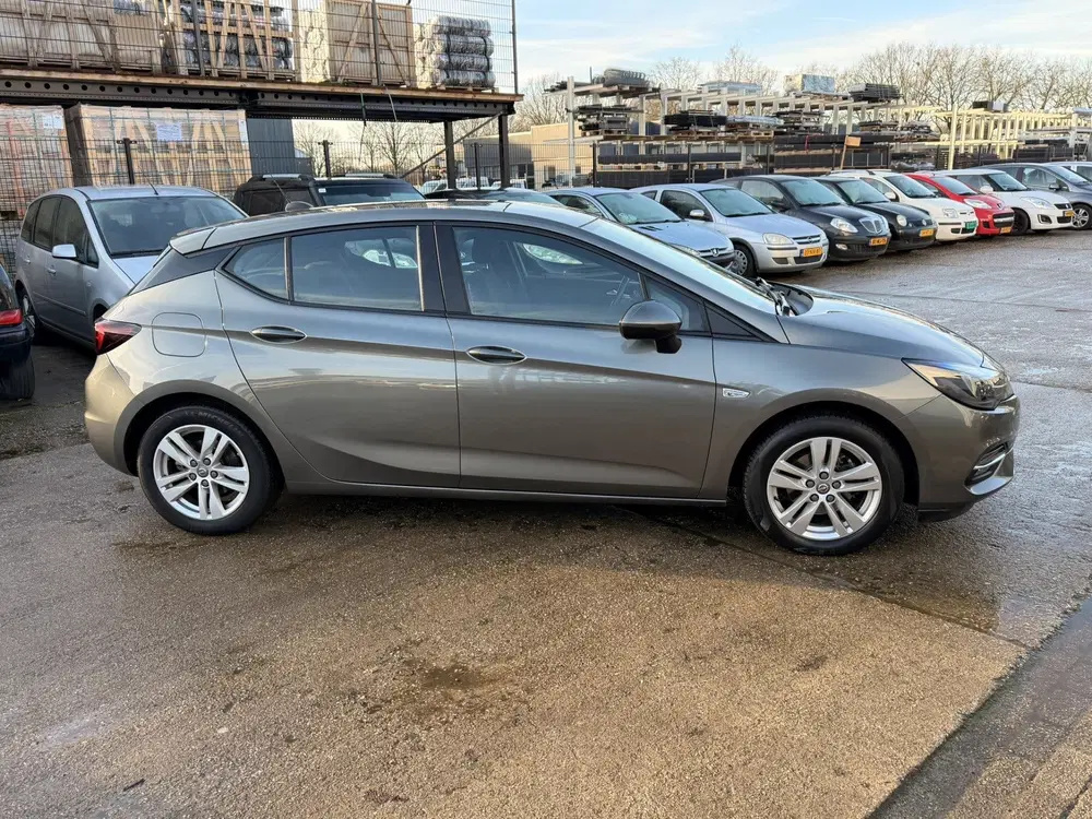 Opel Astra 1.2 Edition 5-DEURS uit 2021, foto 13