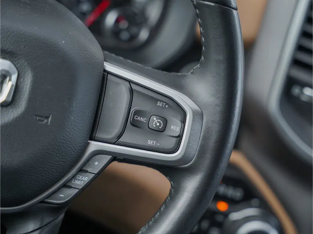 Dodge RAM Big Horn Night Edition 3.6L V6 4X4 uit 2022, foto 11