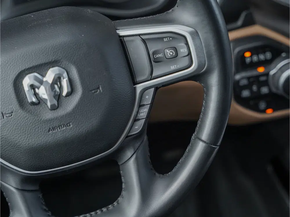 Dodge RAM Big Horn Night Edition 3.6L V6 4X4 uit 2022, foto 12
