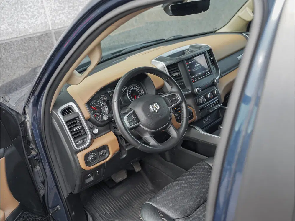 Dodge RAM Big Horn Night Edition 3.6L V6 4X4 uit 2022, foto 15