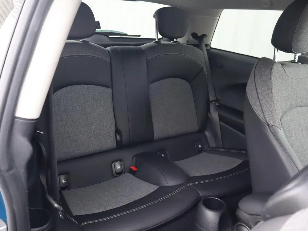 Mini Cooper 1.5 136pk AUT Cooper Camden Edition uit 2023, foto 15