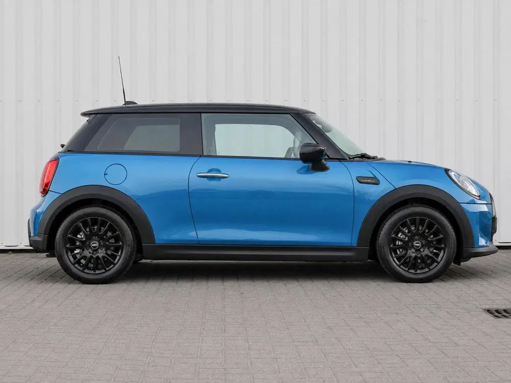 Mini Cooper 1.5 136pk AUT Cooper Camden Edition uit 2023, foto 3
