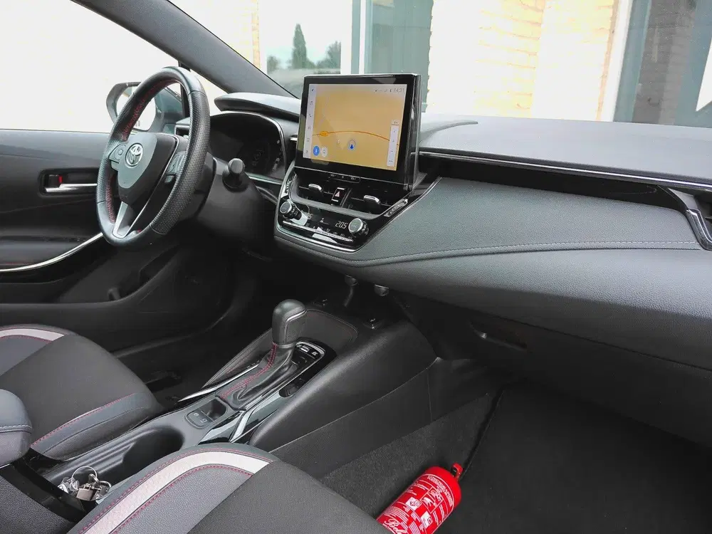 Toyota Corolla Hybrid 140 GR Sport nieuwstaat uit 2023, foto 11