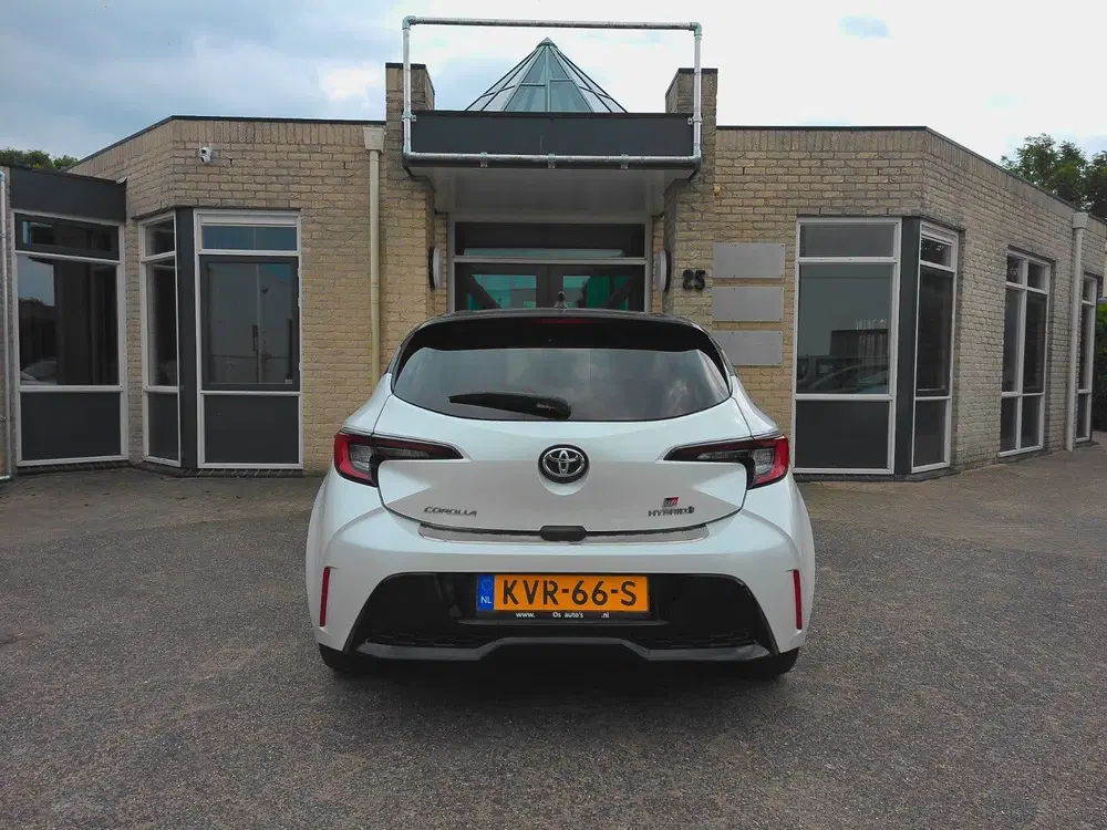 Toyota Corolla Hybrid 140 GR Sport nieuwstaat uit 2023, foto 4