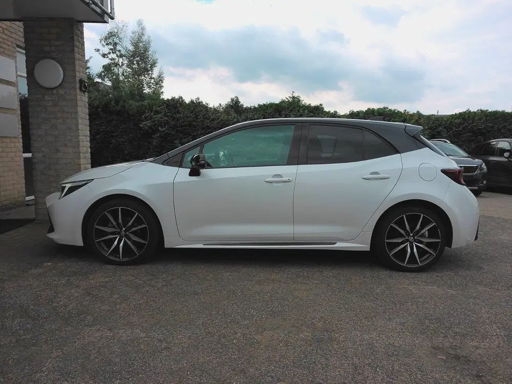 Toyota Corolla Hybrid 140 GR Sport nieuwstaat uit 2023, foto 5