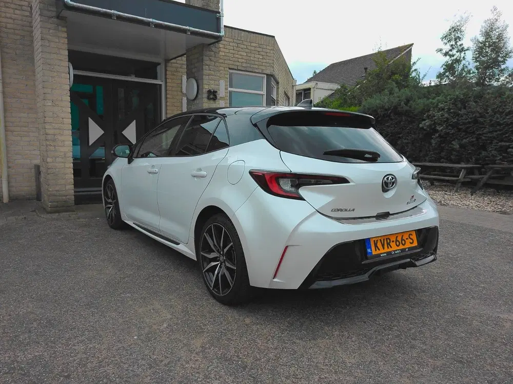 Toyota Corolla Hybrid 140 GR Sport nieuwstaat uit 2023, foto 6