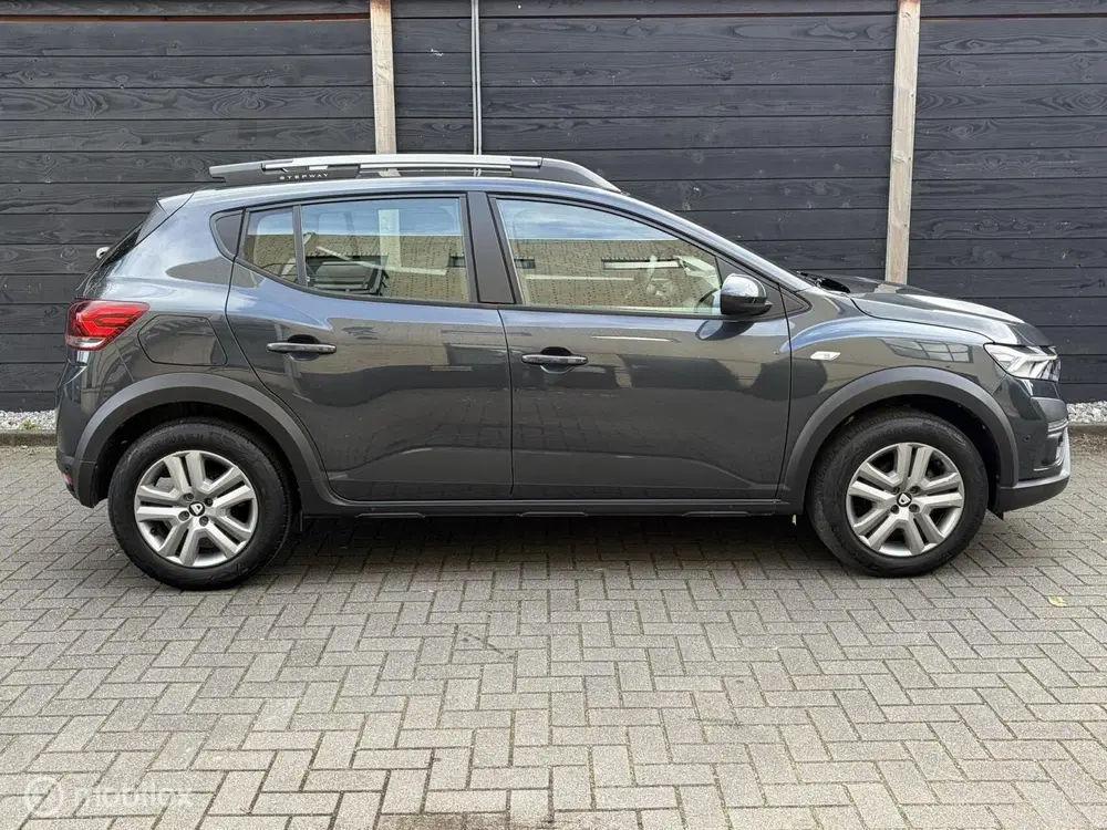 Dacia Sandero 1.0 TCe 90 Comfort Clima uit 2022, foto 5