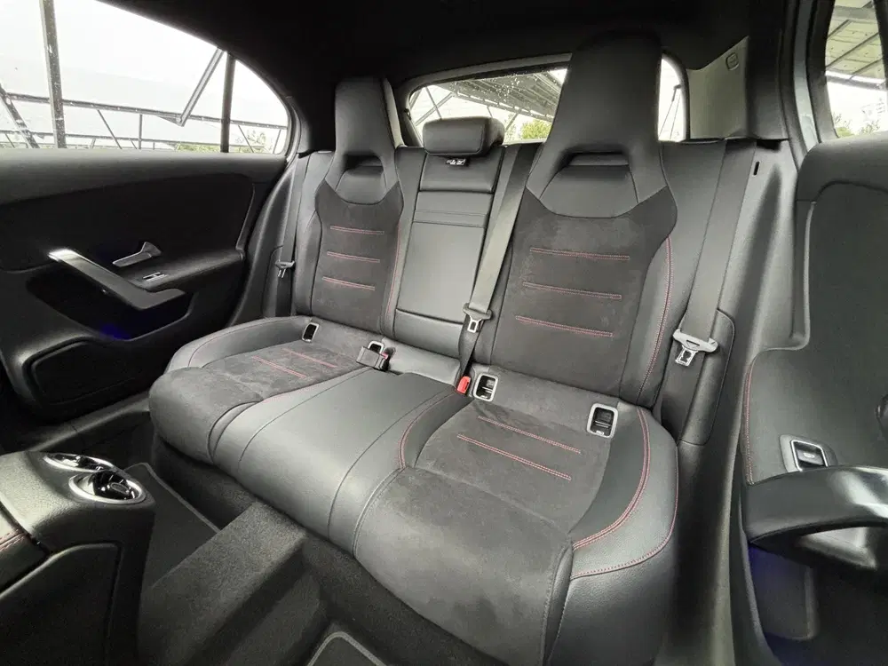 Mercedes-Benz A-Klasse 180 Business Solution AMG uit 2025, foto 11