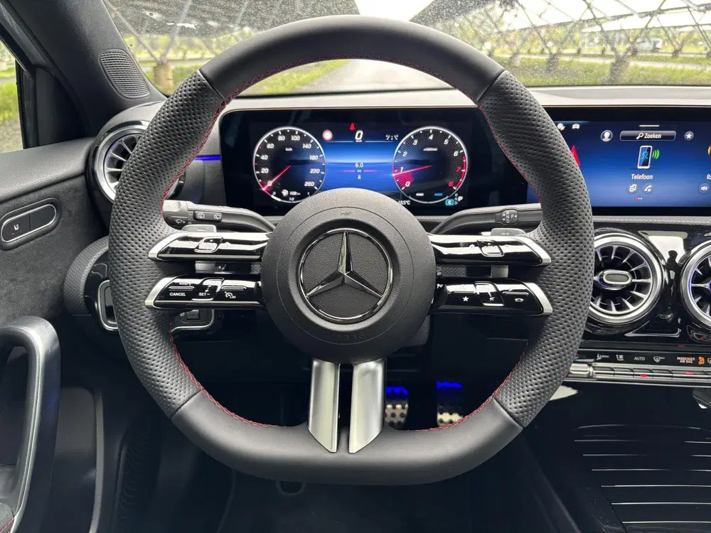 Mercedes-Benz A-Klasse 180 Business Solution AMG uit 2025, foto 14