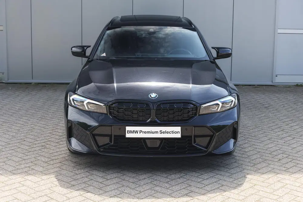 BMW 3-serie 330e M Sport Automaat uit 2024, foto 6