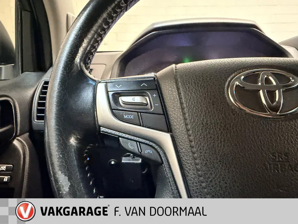 Toyota Land Cruiser 2.8 D-4D-F Challenger SRWV Automaat uit 2019, foto 15