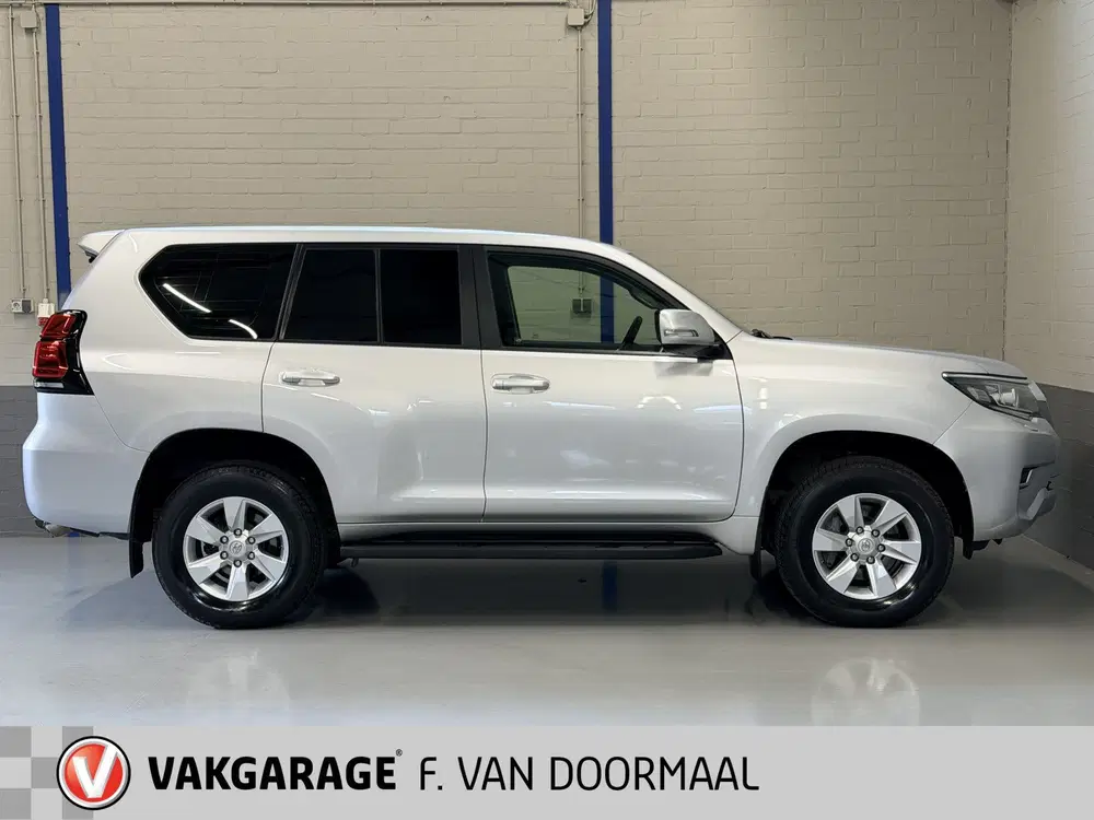 Toyota Land Cruiser 2.8 D-4D-F Challenger SRWV Automaat uit 2019, foto 7