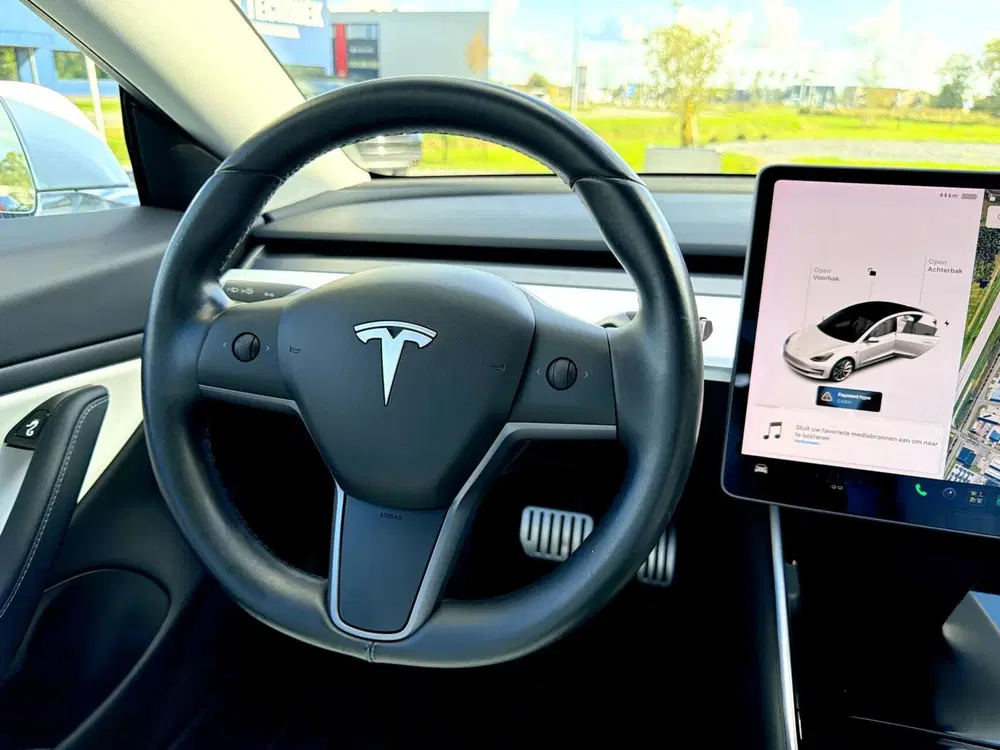 Tesla Model 3 Performance AWD 75 kWh uit 2019, foto 14