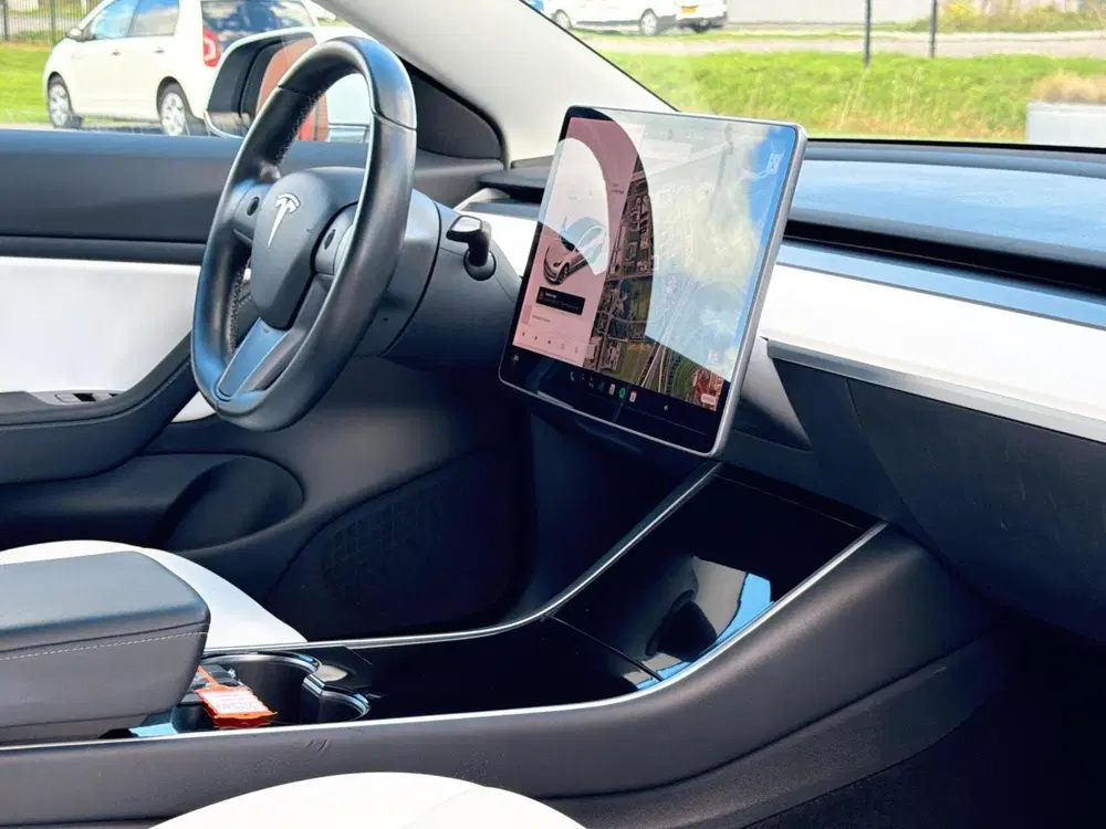 Tesla Model 3 Performance AWD 75 kWh uit 2019, foto 7