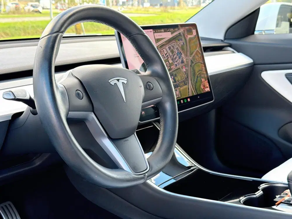 Tesla Model 3 Performance AWD 75 kWh uit 2019, foto 8