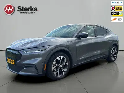 Ford Mustang Mach-E RWD 75 kWh TREKHAAK 19"LM VELGEN LEDEREN uit 2021