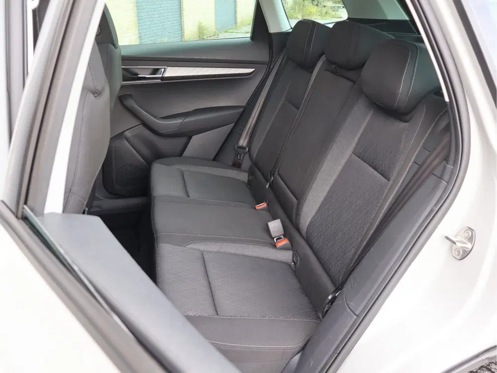 Skoda Karoq 1.5 TSI DSG Business Edition Plus uit 2022, foto 10