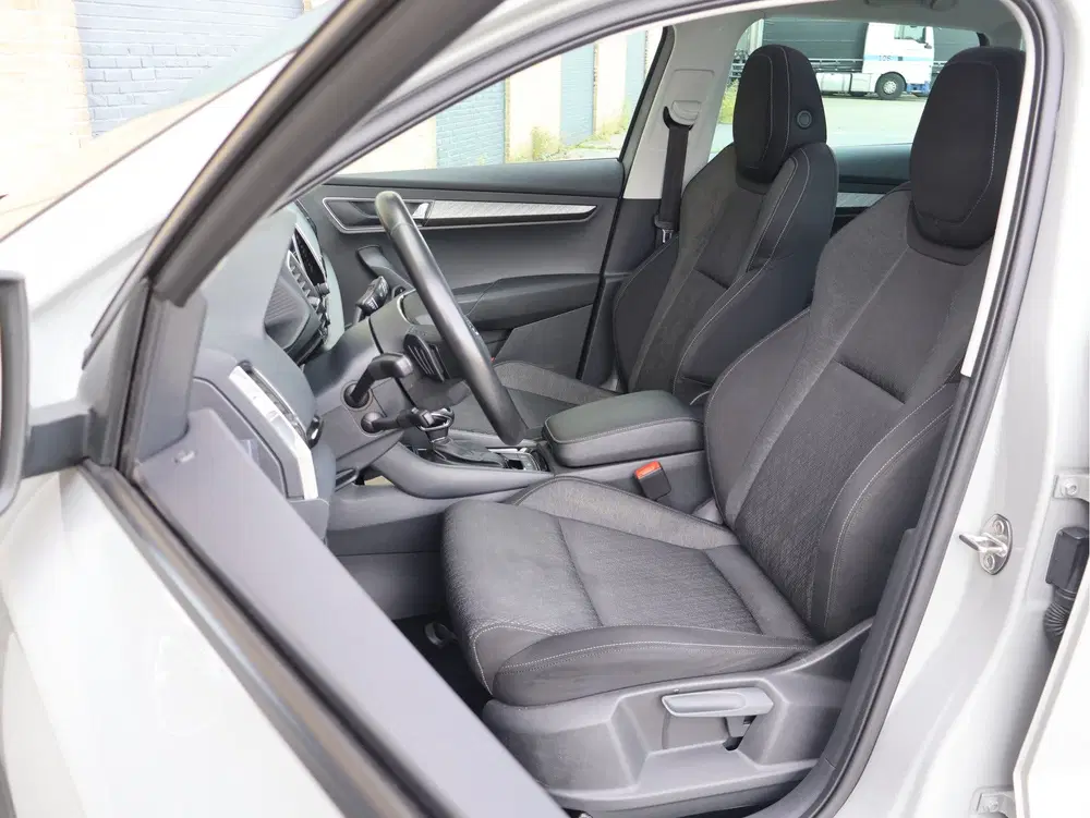 Skoda Karoq 1.5 TSI DSG Business Edition Plus uit 2022, foto 8