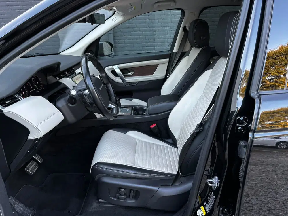 Land Rover Discovery Sport P300e 1.5 R-Dynamic HSE 56715KM uit 2021, foto 13