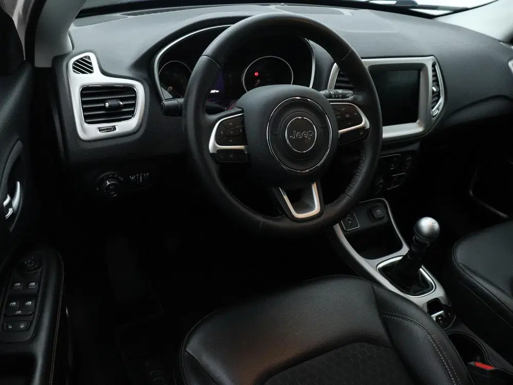 Jeep Compass 1.4 MultiAir Longitude uit 2019, foto 3