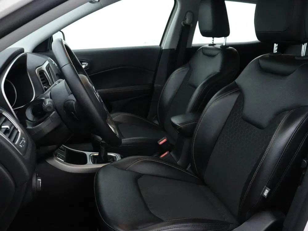 Jeep Compass 1.4 MultiAir Longitude uit 2019, foto 4