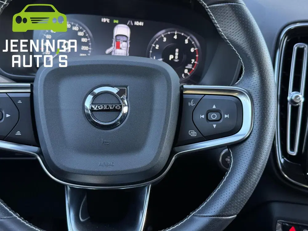 Volvo XC40 2.0 B4 R-Design uit 2021, foto 15