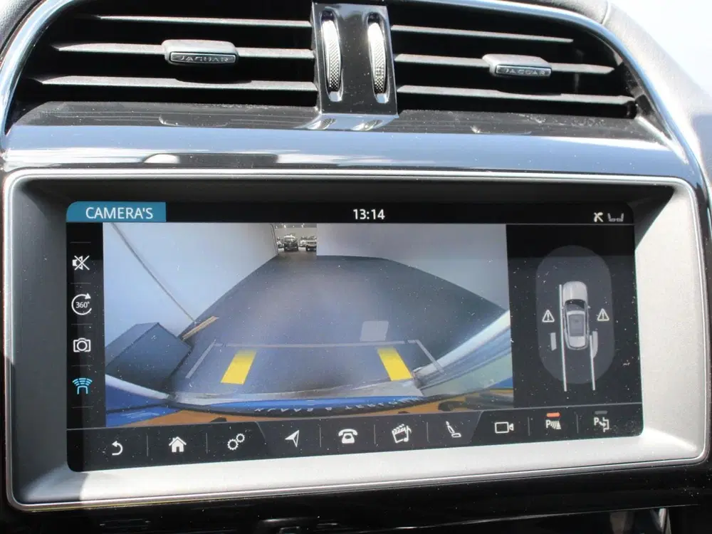 Jaguar F-Pace 5.0 V8 AWD SVR 551 pk Panorama dak Meridia uit 2019, foto 3