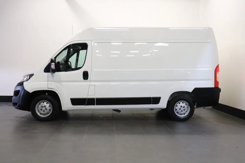 Peugeot Boxer 2.2 BlueHDi L2H2 140PK uit 2020, foto 14
