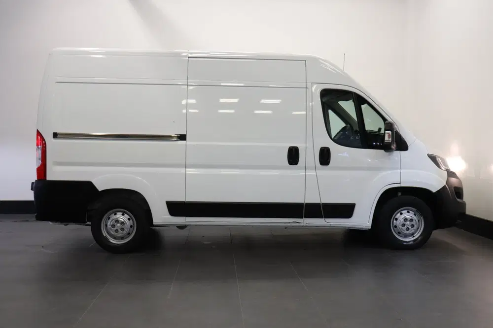 Peugeot Boxer 2.2 BlueHDi L2H2 140PK uit 2020, foto 15