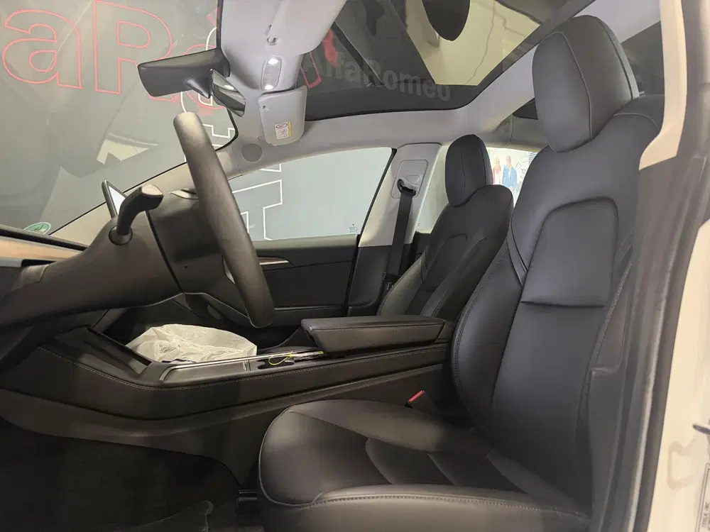 Tesla Model 3 Long Range AWD 75 kWh uit 2022, foto 11