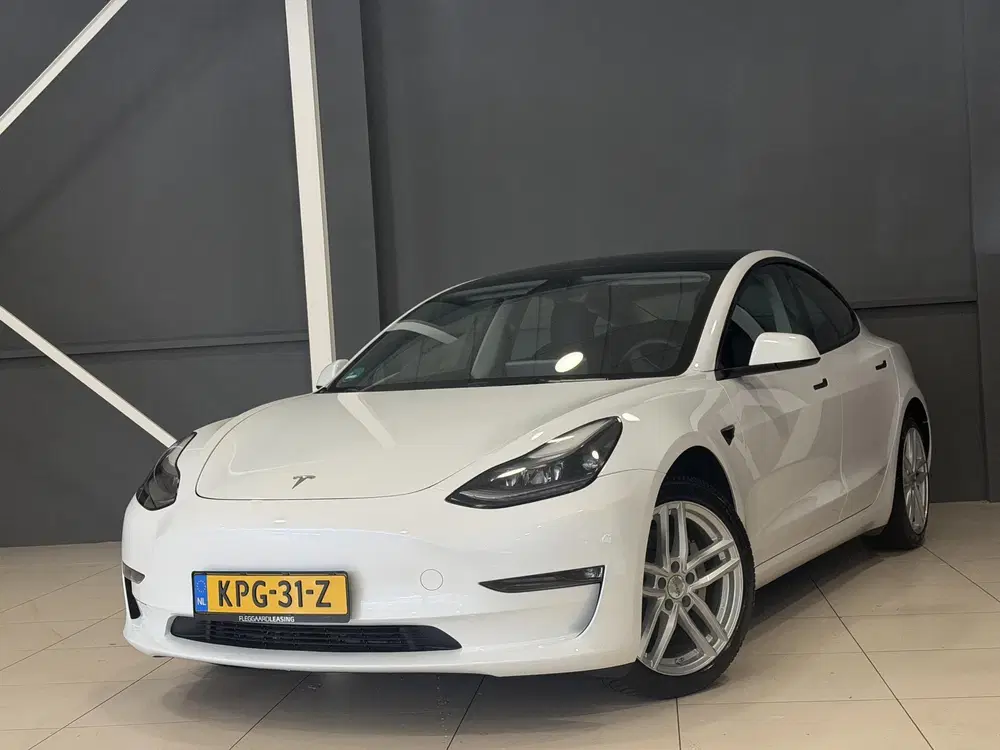 Tesla Model 3 Long Range AWD 75 kWh uit 2022, foto 14