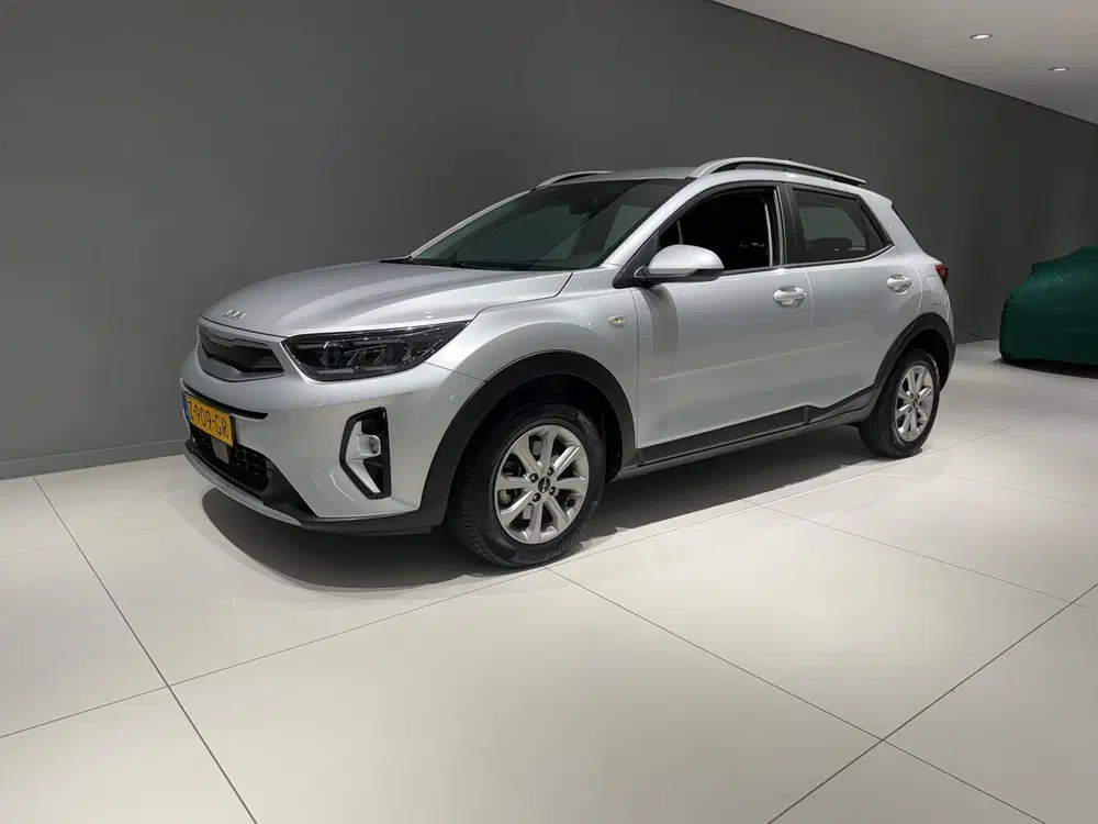 Kia Stonic 1.0 T-GDi MHEV 100pk DynamicLine uit 2024, foto 2