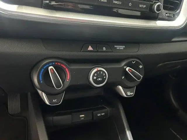 Kia Stonic 1.0 T-GDi MHEV 100pk DynamicLine uit 2024, foto 9