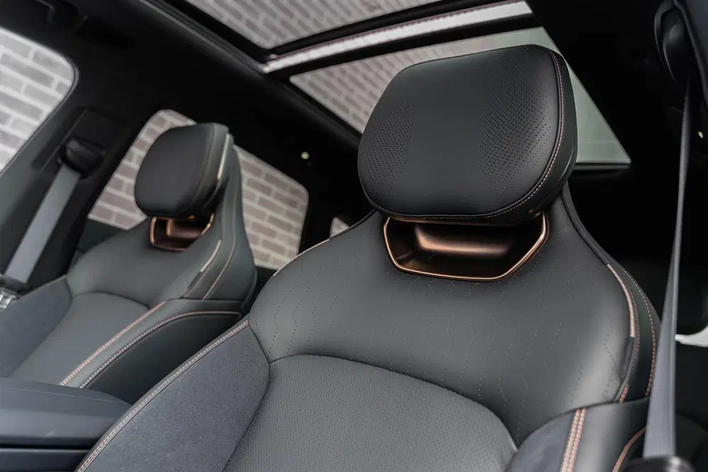 Lynk & Co 08 1.5 Plug-in Hybrid More uit 2025, foto 11