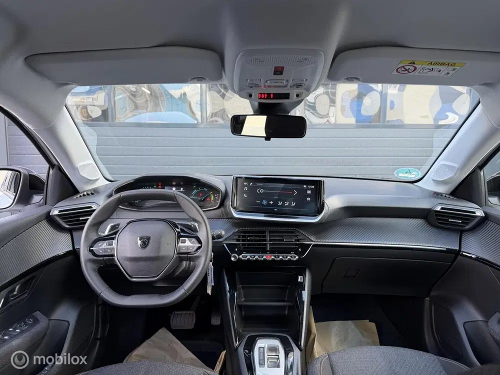 Peugeot 208 1.2 Hybrid 110 e-DCS6 Allure uit 2025, foto 11