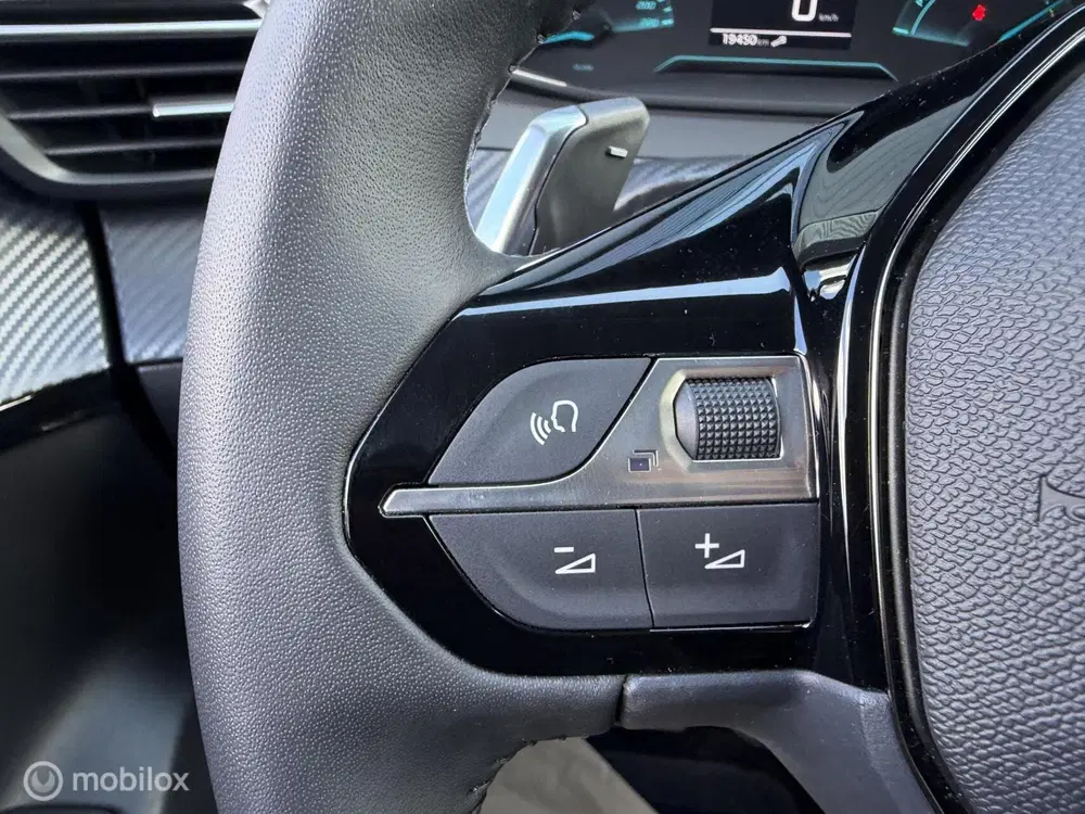 Peugeot 208 1.2 Hybrid 110 e-DCS6 Allure uit 2025, foto 14