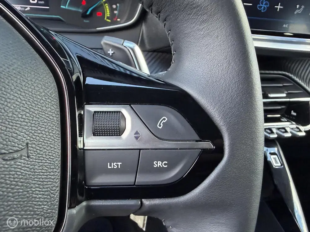 Peugeot 208 1.2 Hybrid 110 e-DCS6 Allure uit 2025, foto 15