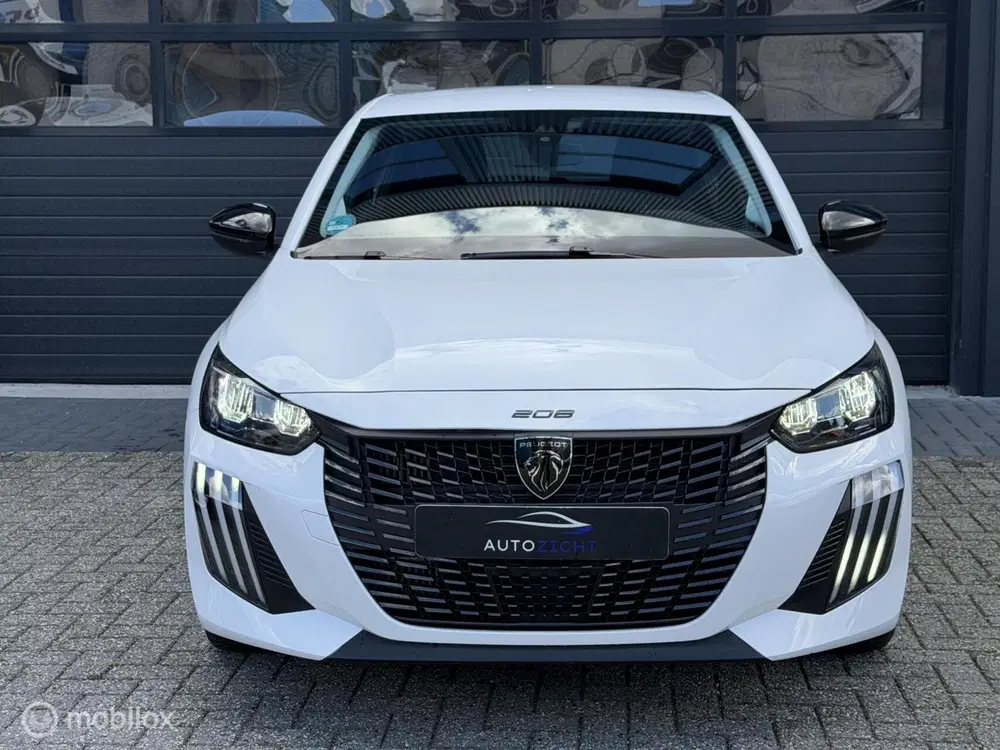 Peugeot 208 1.2 Hybrid 110 e-DCS6 Allure uit 2025, foto 2