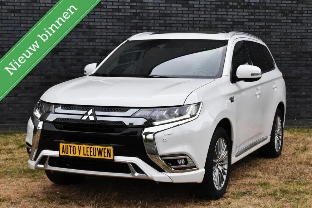 Mitsubishi Outlander 2.4 PHEV Diamand Edition 360º uit 2020, foto 3
