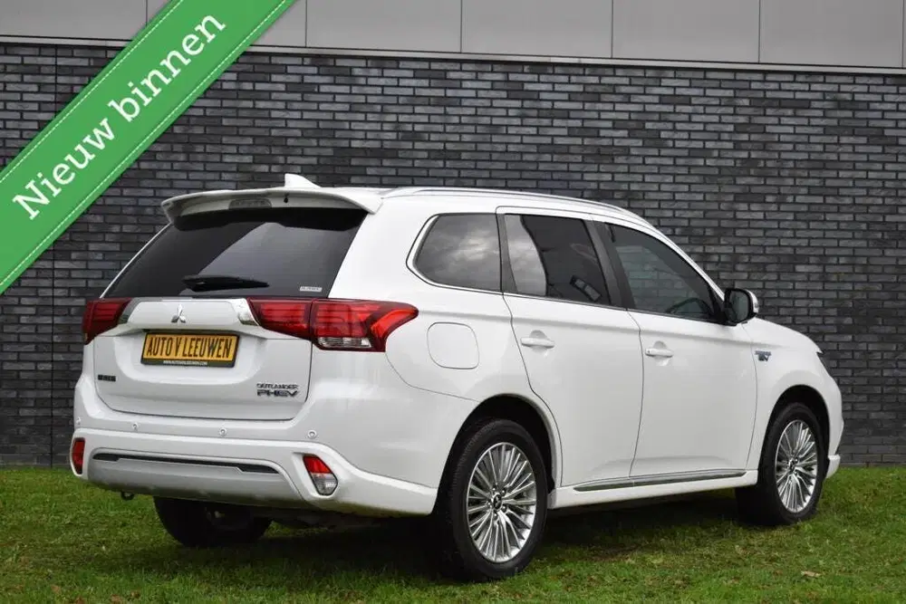 Mitsubishi Outlander 2.4 PHEV Diamand Edition 360º uit 2020, foto 4