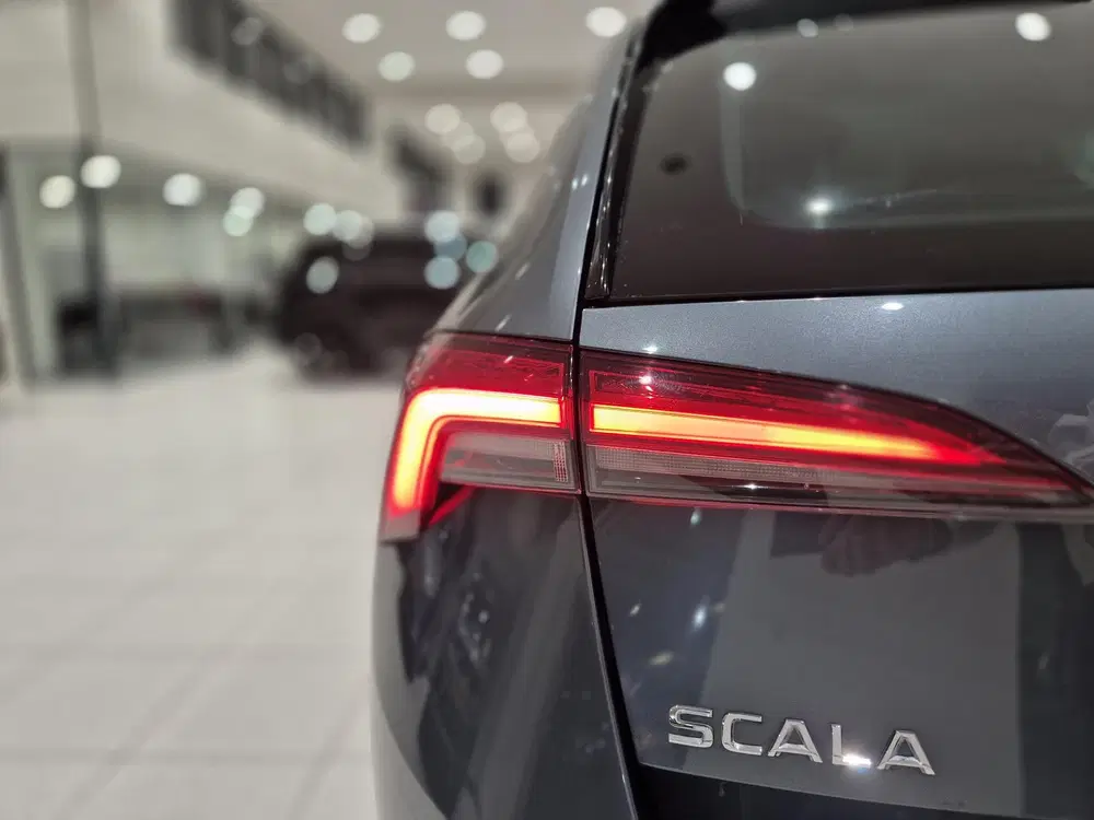 Skoda Scala 1.0 TSI Business Edition uit 2019, foto 15
