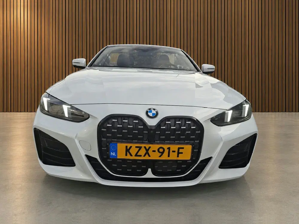 BMW 4-serie 420i High Executive M uit 2025, foto 2