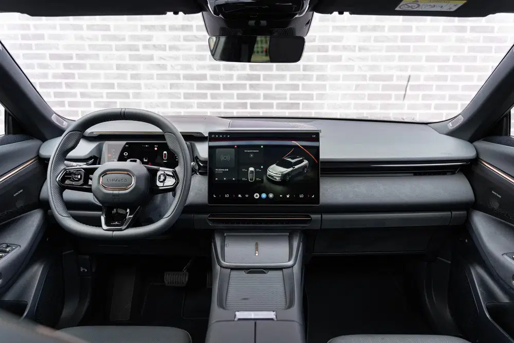 Lynk & Co 08 Plug-in Hybrid 1.5 More uit 2025, foto 2