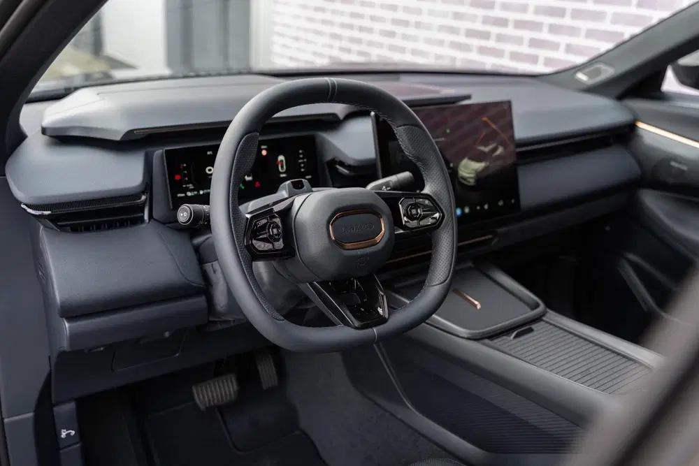 Lynk & Co 08 Plug-in Hybrid 1.5 More uit 2025, foto 4