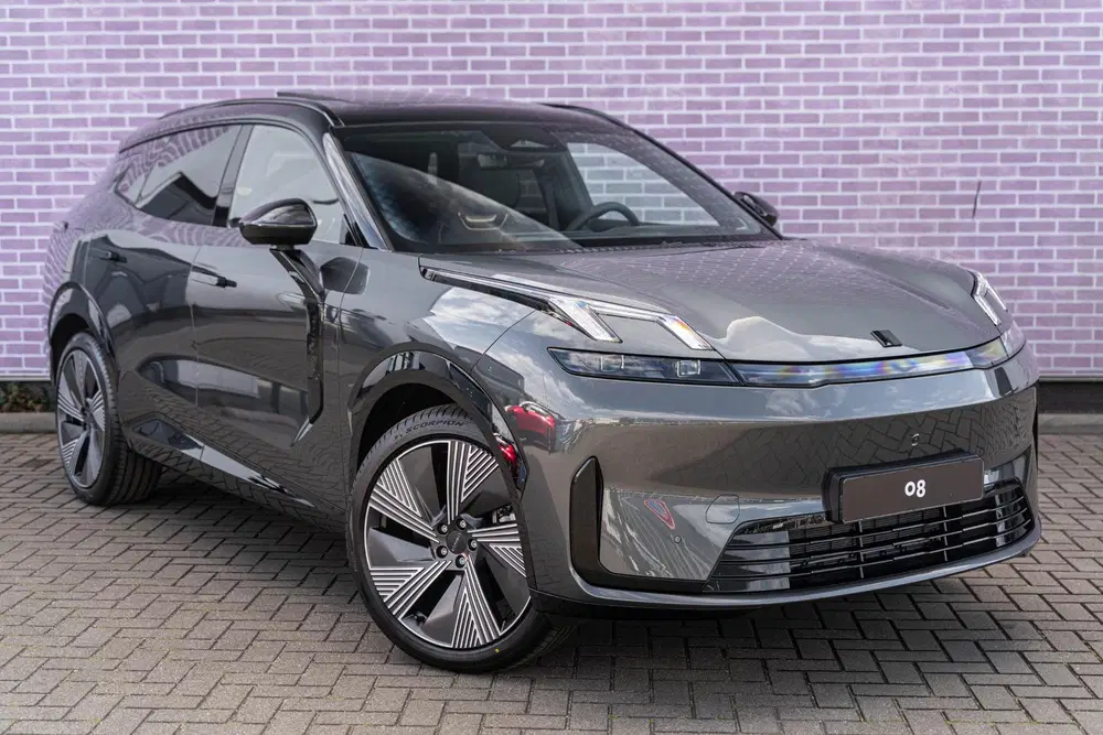 Lynk & Co 08 Plug-in Hybrid 1.5 More uit 2025, foto 7